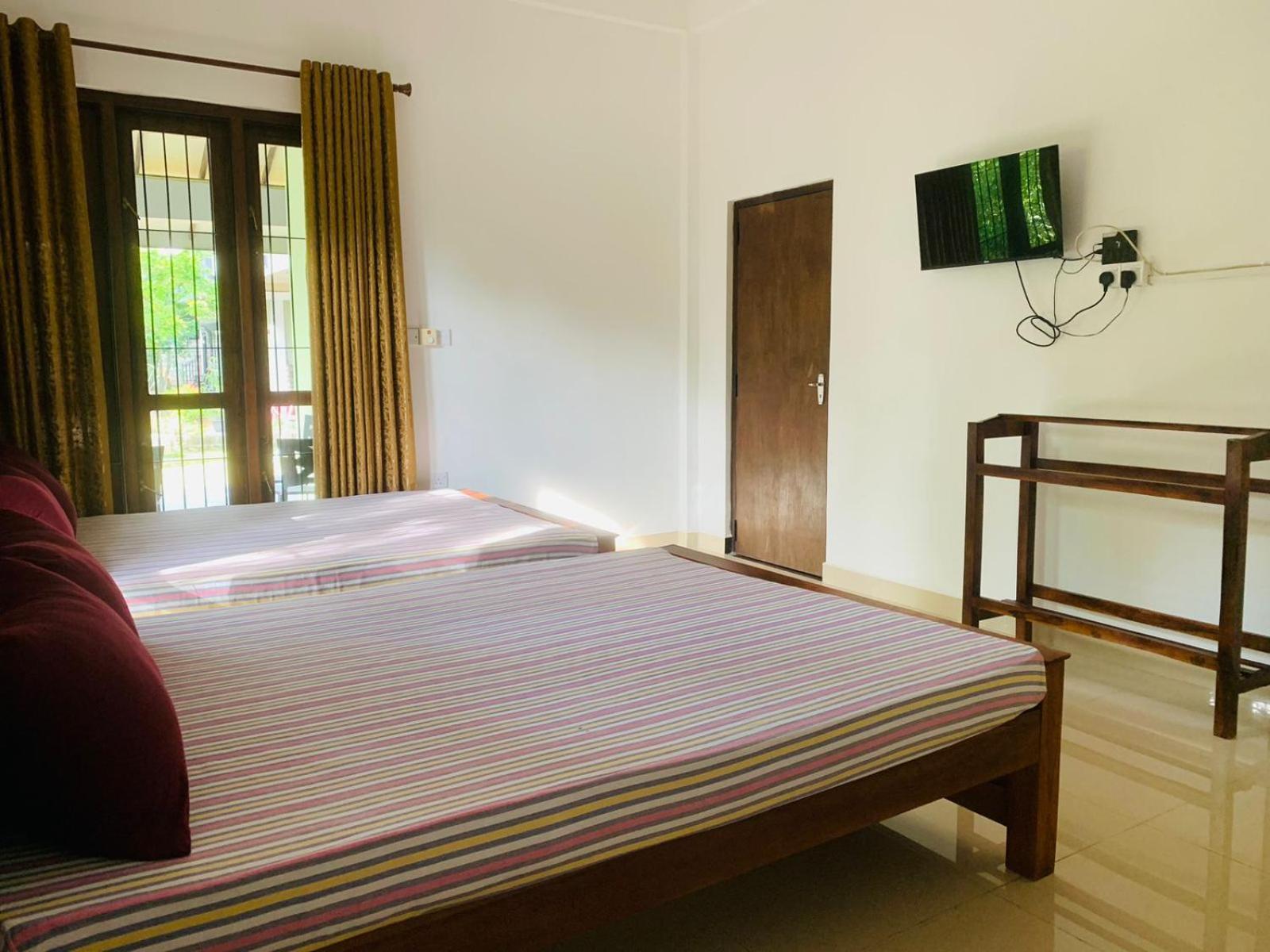 The Paramount Lodge Polonnaruwa Exterior photo